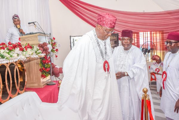 Photograph from Conferment of Merit Award and Turbaning of the New National Chief Imam/Missioner — DSC_3040.JPG