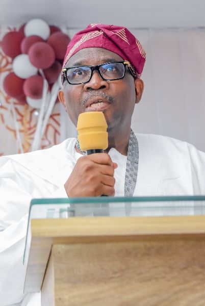 Photograph from Conferment of Merit Award and Turbaning of the New National Chief Imam/Missioner — DSC_3219.JPG
