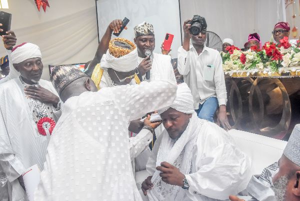 Photograph from Conferment of Merit Award and Turbaning of the New National Chief Imam/Missioner — DSC_3178.JPG
