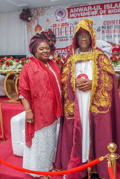 Photograph from Conferment of Merit Award and Turbaning of the New National Chief Imam/Missioner — DSC_3092.JPG