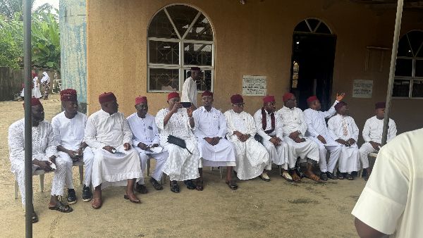 Photograph from Presidential Tour of Missions - Morogbo Mission — IMG_3644.JPG