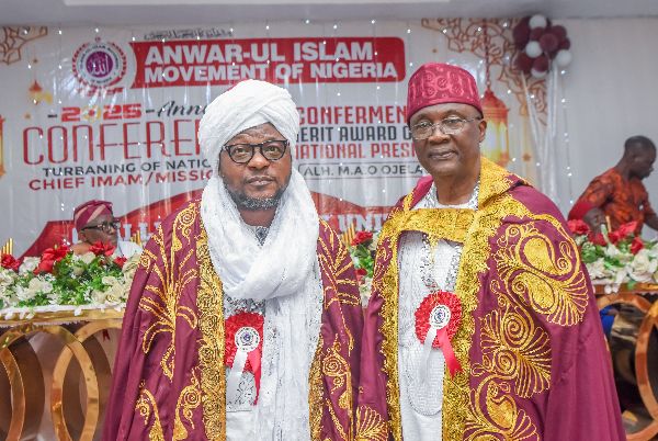 Photograph from Conferment of Merit Award and Turbaning of the New National Chief Imam/Missioner — DSC_3251.JPG